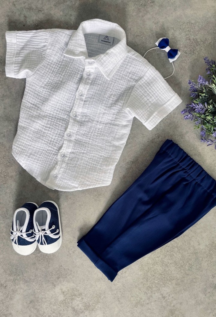 weißes Musselinhemd für Jungen