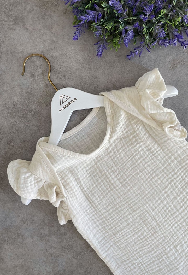 Cremefarbener Musselinbodysuit mit zarten Rüschen - MKMaryla