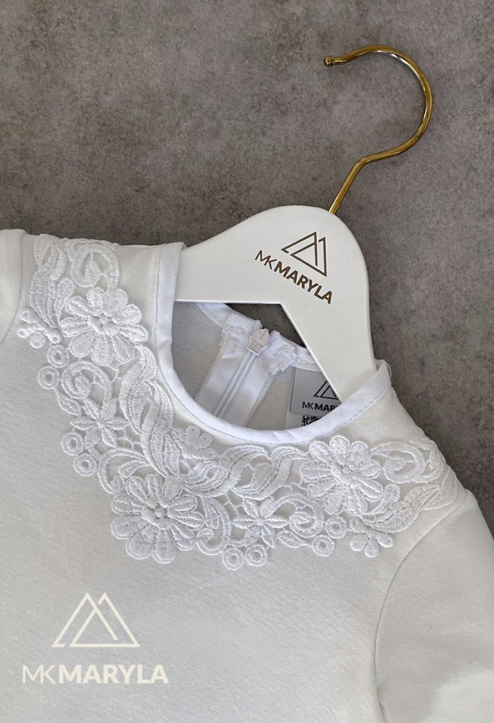 Hübsches cremefarbenes Kleid mit zarten Verzierungen - Harriet - MKMaryla