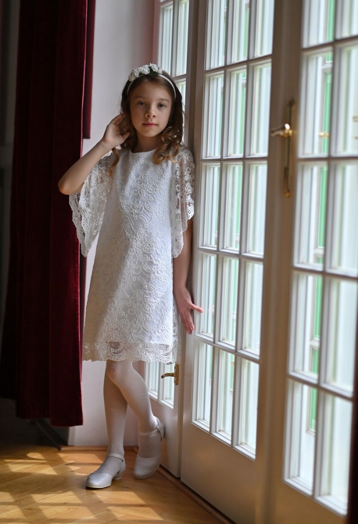 girl's lace dress