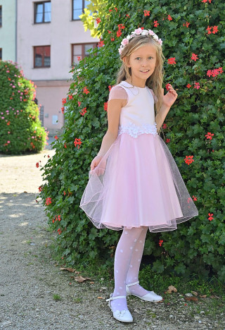 Kleid für eine Hochzeit