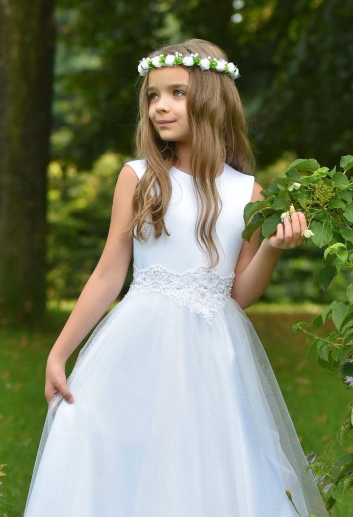 Wyjątkowe sukienki komunijne z błyszczącym szyfonem Laura 140 - MKMaryla