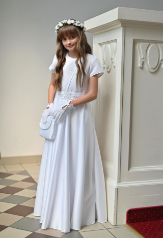 Piękna sukienka komunijna z pełnego koła, satynowa Elza 091 - MKMaryla