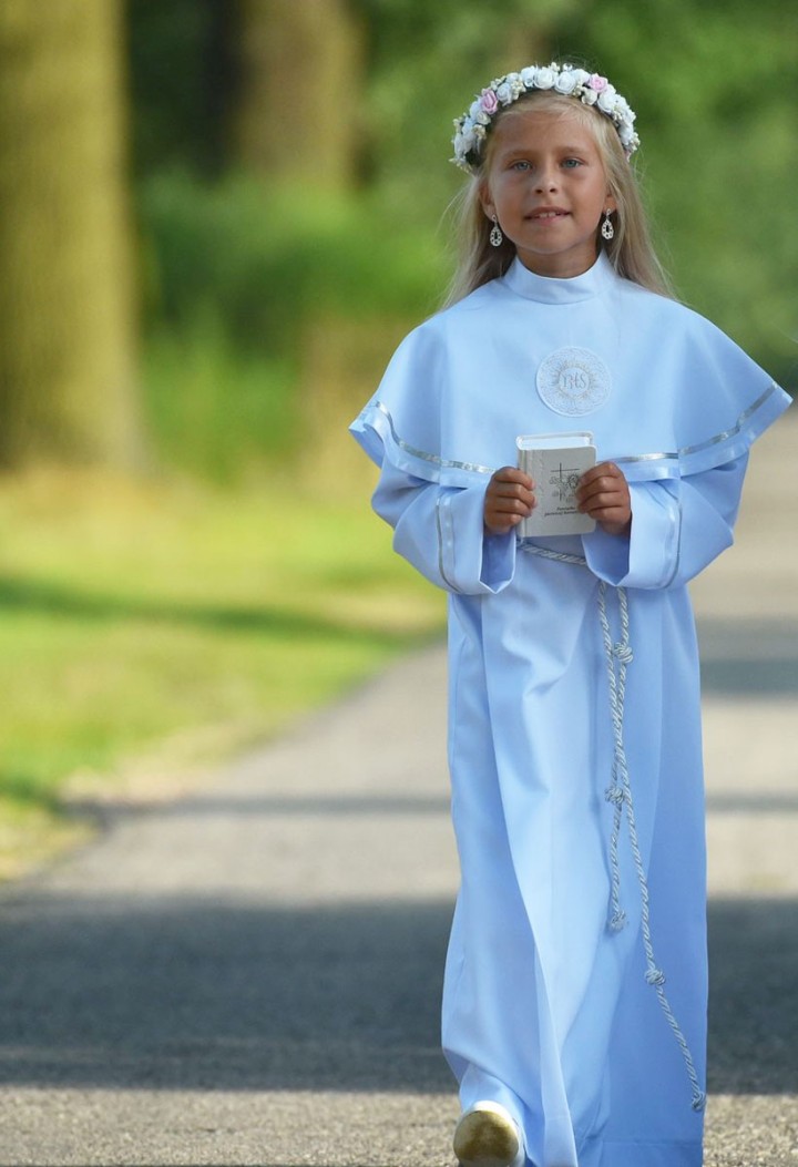 Klasyczne stroje liturgiczne do Pierwszej Komunii dla dziewczynki - Hania 021 - MKMaryla
