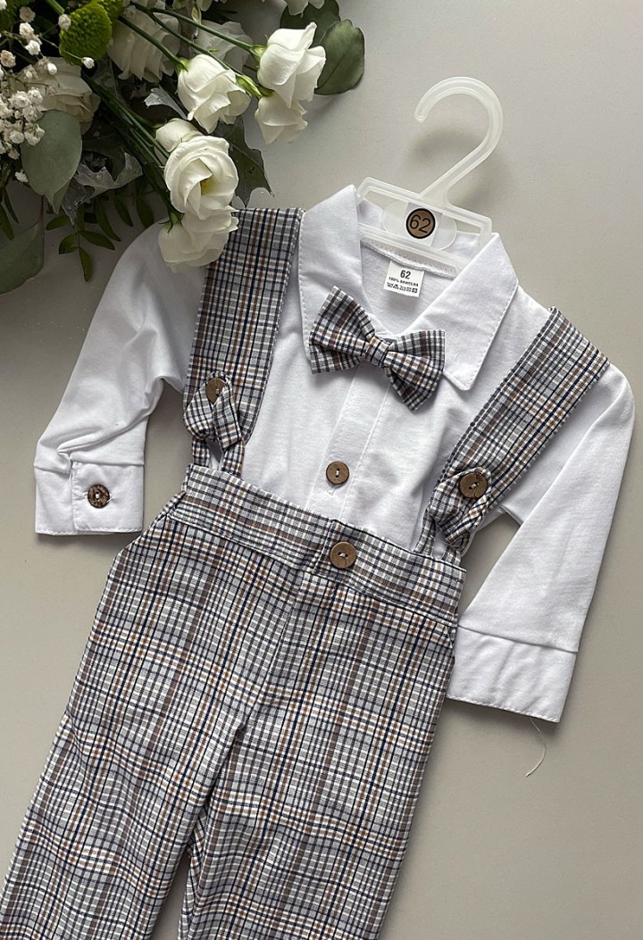 Taufkleid für einen Jungen