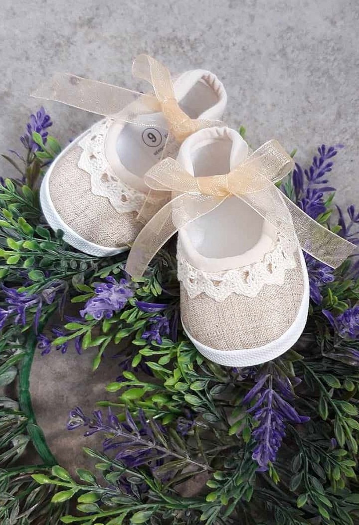 Leinen-Taufschuhe für Mädchen – goldfarben – MKMaryla