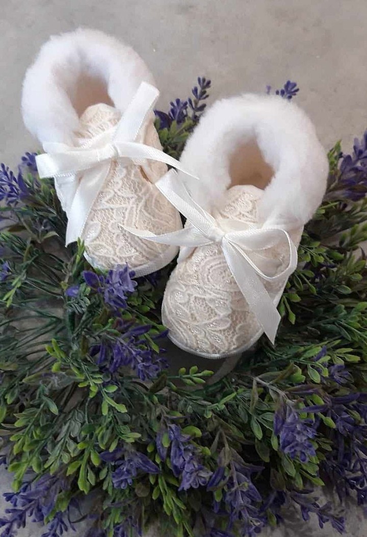 insulated ecru lace christening shoes - christening clothing MK Maryla