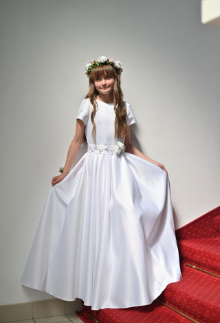 Wytworna satynowa sukienka na Pierwszą Komunię Elza 092 - MKMaryla