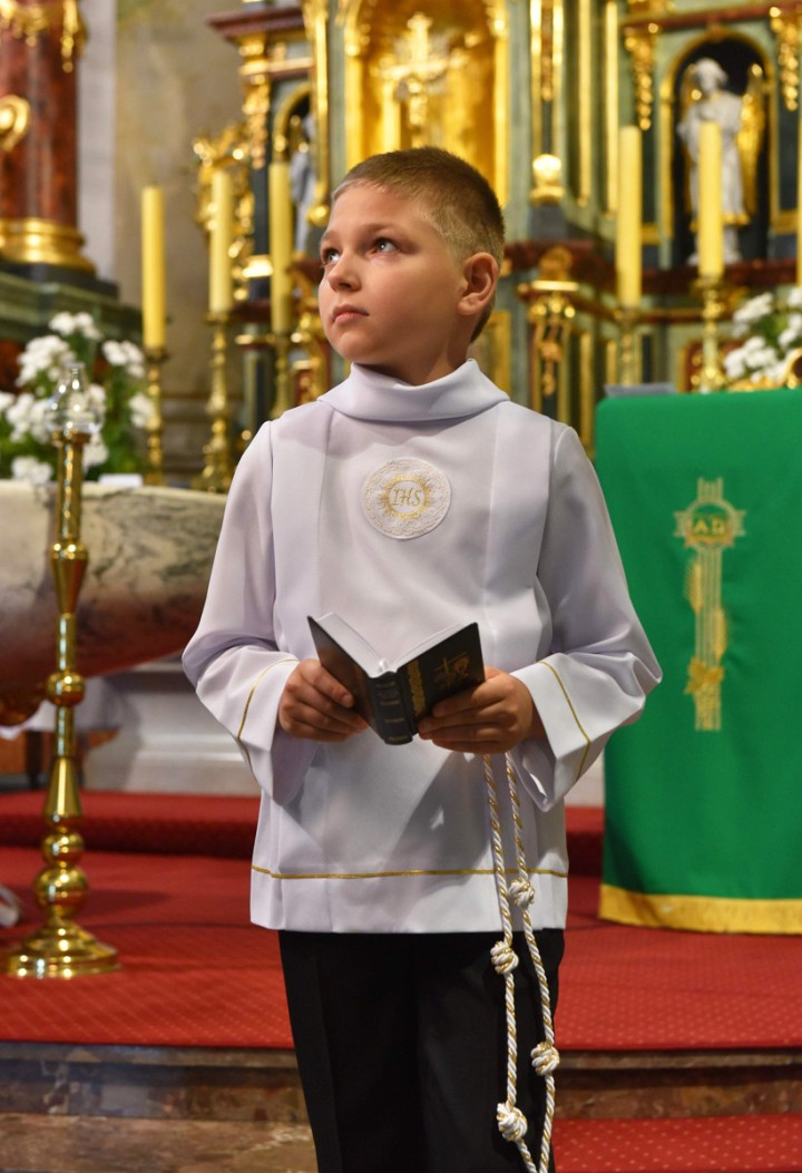 Klasyczna komża komunijna dla chłopca szyta na miarę - Antoś 049 - MKMaryla
