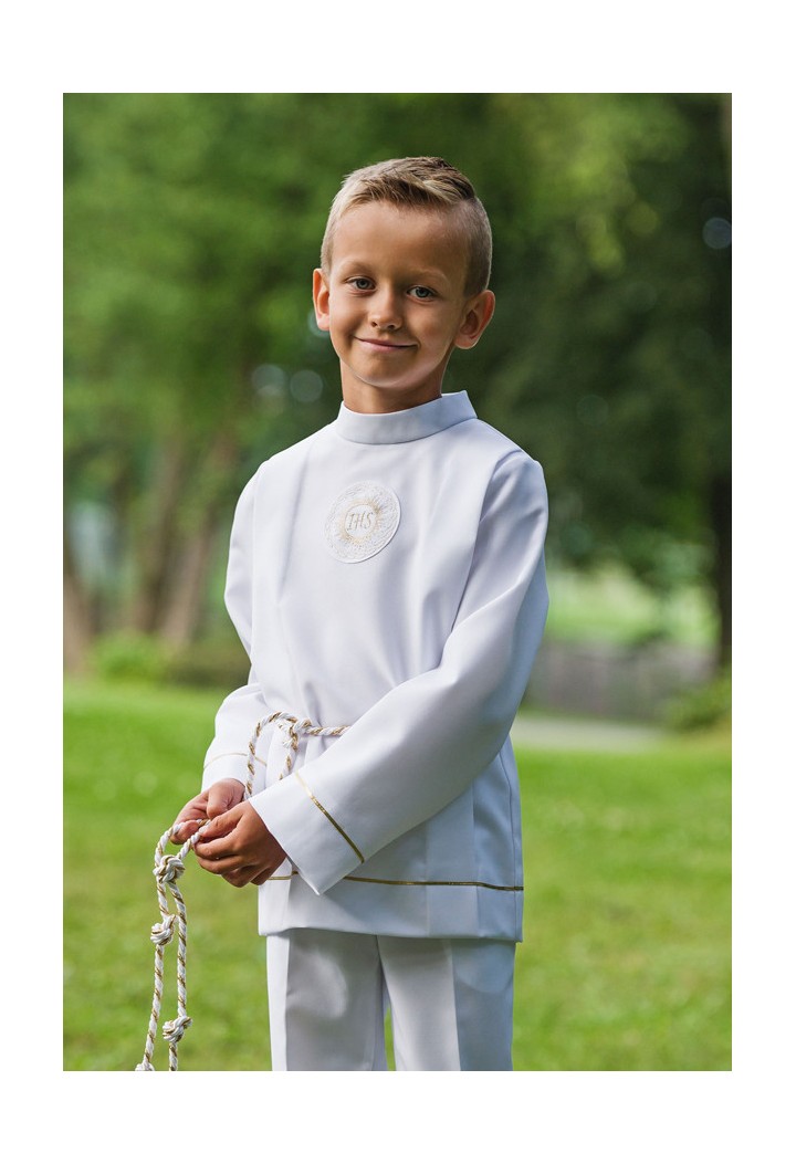 Krótka komża komunijna z delikatnymi zdobieniami Bartosz 049 - MKMaryla