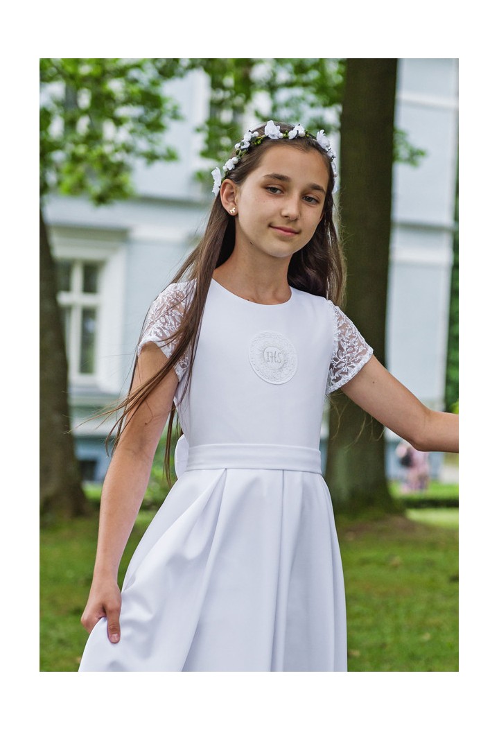 Najpiękniejsze stroje do Pierwszej Komunii szyte na miarę u producenta Elza 134 – MKMaryla