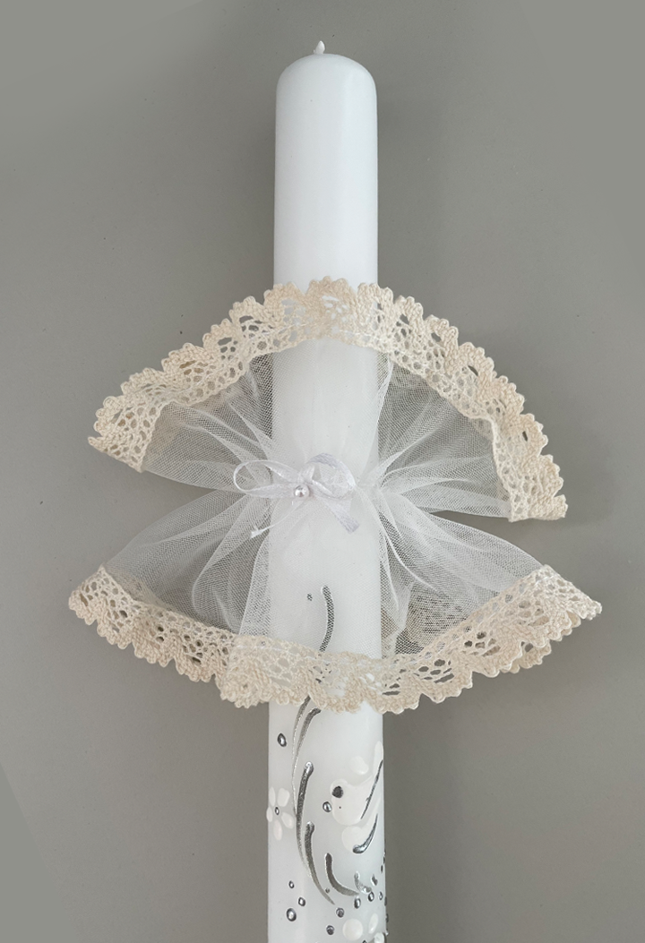 Elegantný krstný svietnik