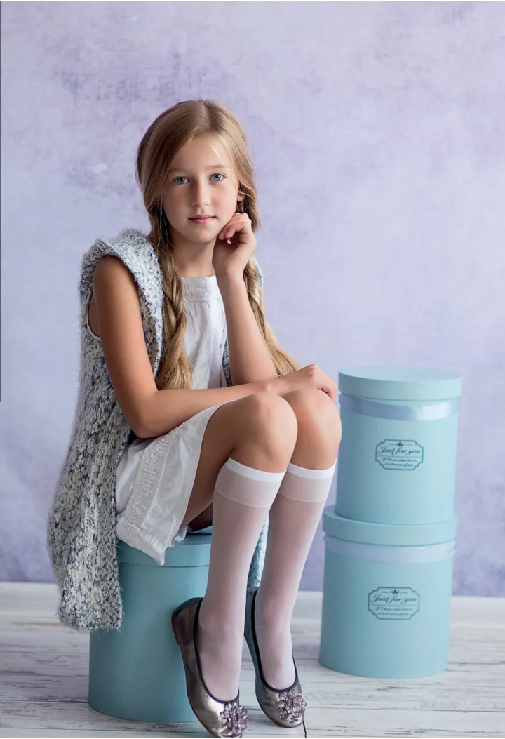 Calcetines de comunión para niña - elegantes y cómodos