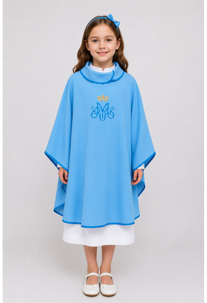 Kleding bestemd voor de meisjesgroep van de Mariabroederschap MK Maryla