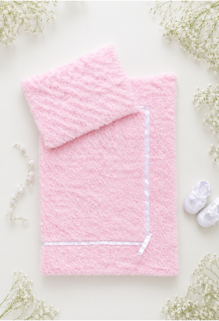 Ensemble de baptême rose – Couverture 70 x 100 et oreiller 25 x 35 avec des petites roses