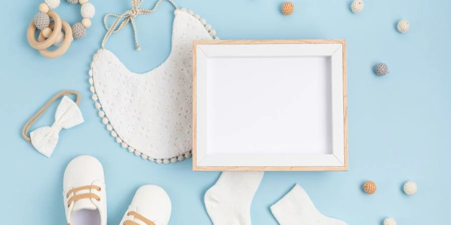 Kompletny przewodnik po zaproszeniach na chrzest