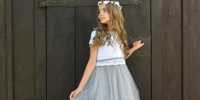 Wie kleidet man ein Mädchen für eine Hochzeit? Wie kleidet man ein Mädchen für eine Hochzeit?