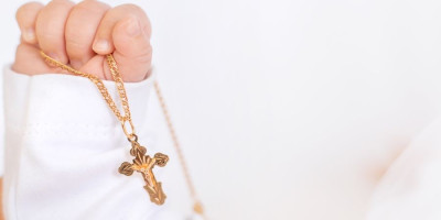 Jak ubrać dziecko do chrztu jesienią?